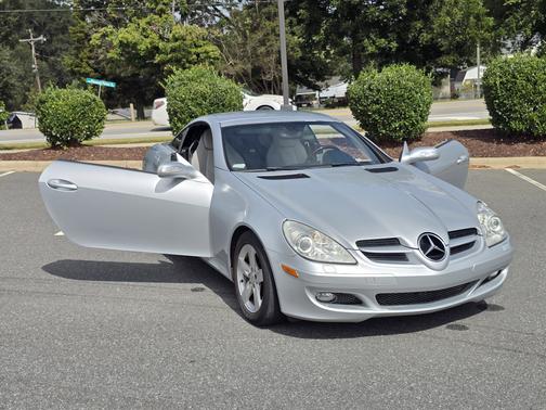 2006 Mercedes-Benz SLK-Class Base