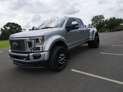 Silver 2022 Ford F-450 Platinum