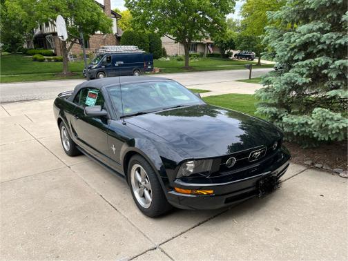 2006 Ford Mustang Base
