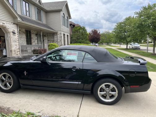 2006 Ford Mustang Base