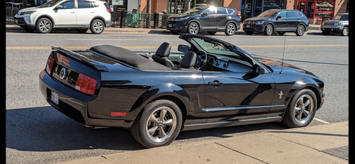 2006 Ford Mustang Base