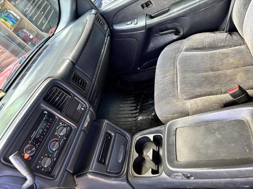 Red 1999 Chevrolet Silverado 1500 LS Extended Cab