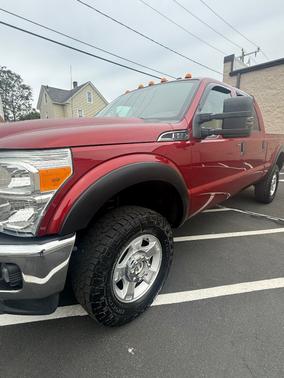Red 2016 Ford F-250 XLT