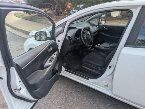 2015 Nissan Leaf S