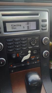 Photo 2 of 11 of 2008 Volvo S80 3.2