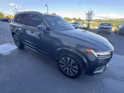 Gray 2021 Volvo XC90 T5 Momentum