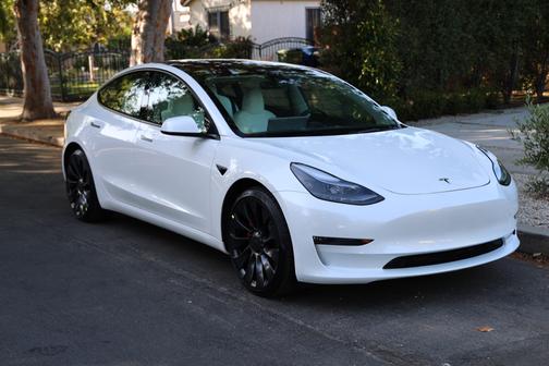 2023 Tesla Model 3 Performance