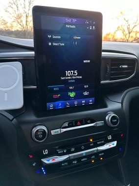 Black 2020 Ford Explorer ST