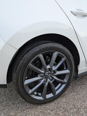 White 2023 Mazda Mazda3 2.5 S Select