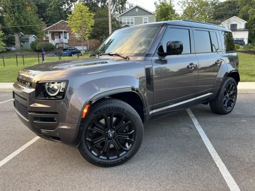 2025 Land Rover Defender 110 P635 OCTA