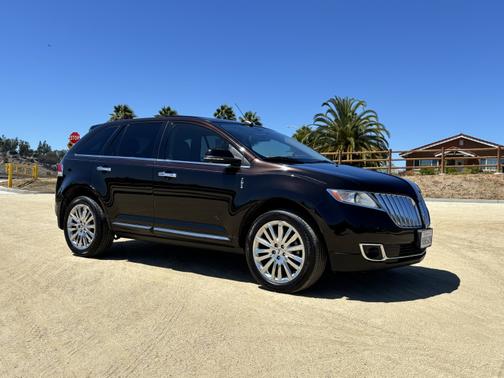 2013 Lincoln MKX Base