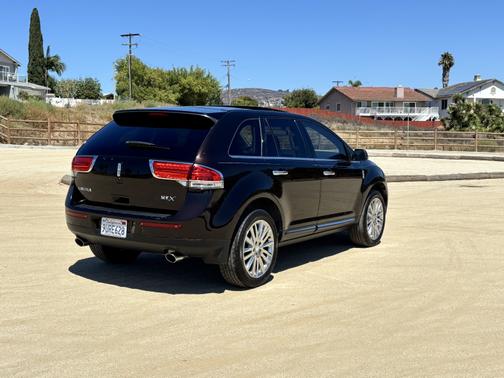 2013 Lincoln MKX Base