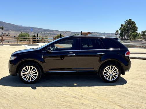 2013 Lincoln MKX Base