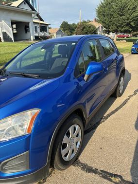 Blue 2016 Chevrolet Trax LS