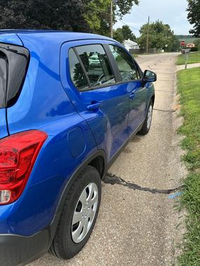 Blue 2016 Chevrolet Trax LS