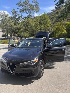 Black 2020 Alfa Romeo Stelvio Ti