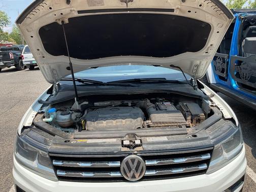 White 2020 Volkswagen Tiguan 2.0T SE