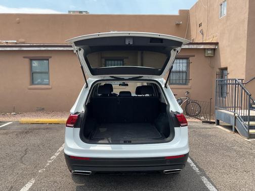 White 2020 Volkswagen Tiguan 2.0T SE