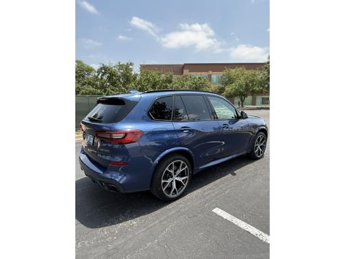 2020 BMW X5 M50i