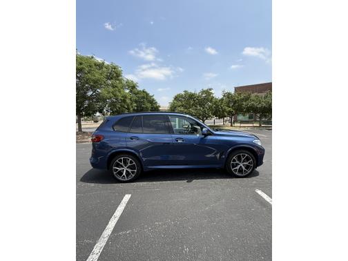 2020 BMW X5 M50i