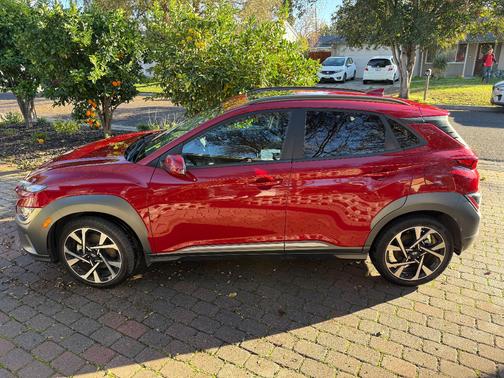 2022 Hyundai KONA Limited