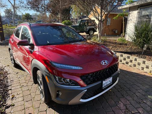 2022 Hyundai KONA Limited