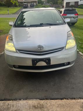 Silver 2009 Toyota Prius Base