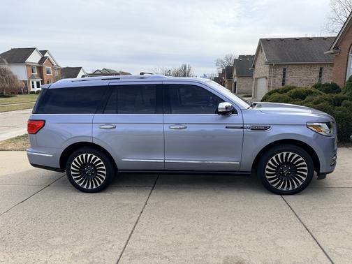 2018 Lincoln Navigator Black Label