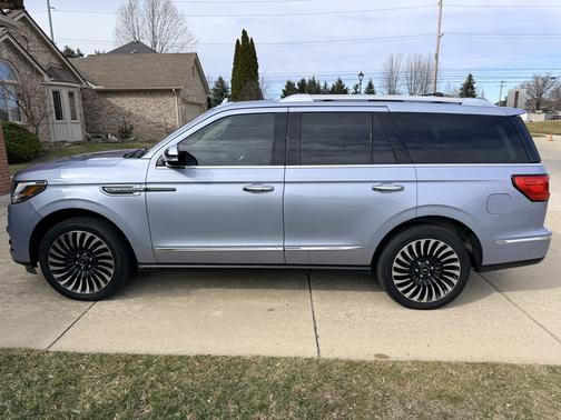 2018 Lincoln Navigator Black Label