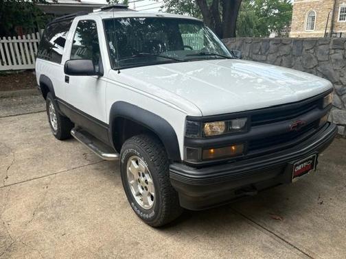 White 1996 Chevrolet Tahoe Base