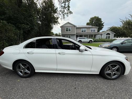 White 2017 Mercedes-Benz E-Class E 300 4MATIC