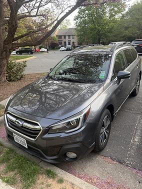 Gray 2019 Subaru Outback 3.6R Limited