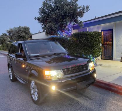 Black 2011 Land Rover Range Rover Sport HSE