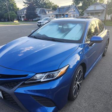 Blue 2019 Toyota Camry SE