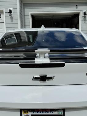 White 2017 Chevrolet Camaro 2SS