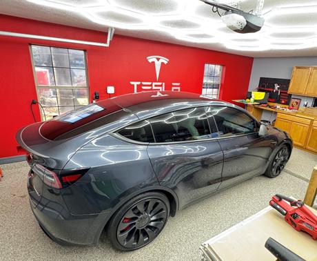 2024 Tesla Model Y Performance