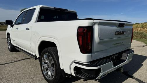 White 2024 GMC Sierra 1500 Denali