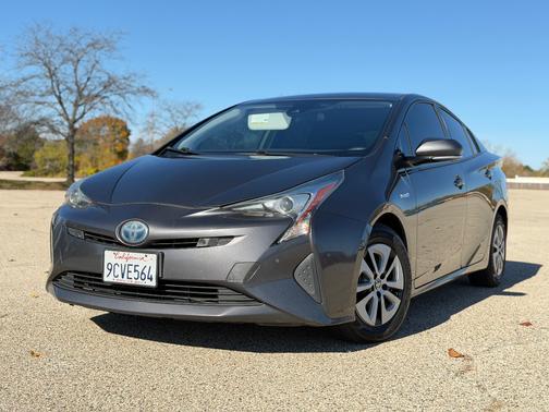 2018 Toyota Prius Two