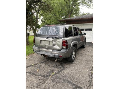 Photo 4 of 9 of 2005 Chevrolet Trailblazer LT