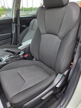 White 2020 Subaru Impreza 2.0i