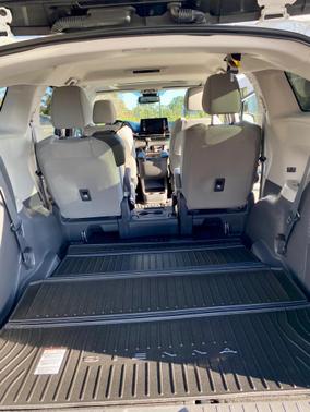 2021 Toyota Sienna LE 8 Passenger