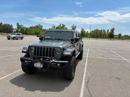 Gray 2020 Jeep Gladiator Rubicon