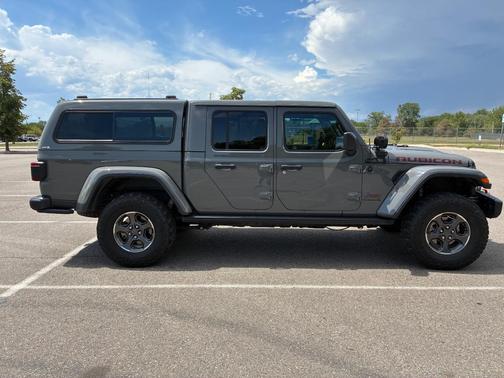 Gray 2020 Jeep Gladiator Rubicon
