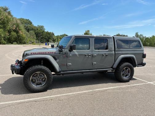 Gray 2020 Jeep Gladiator Rubicon