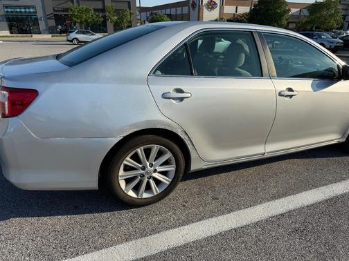 Silver 2014 Toyota Camry Hybrid XLE