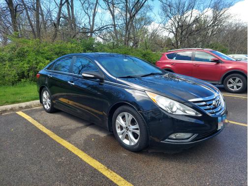 Black 2013 Hyundai SONATA Limited