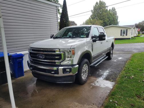 White 2021 Ford F-250 Lariat