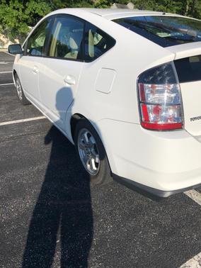 White 2005 Toyota Prius Base
