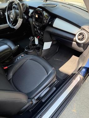 Blue 2015 MINI Hardtop Cooper