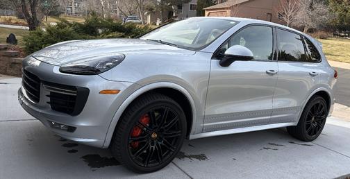 2016 Porsche Cayenne Cayenne Turbo